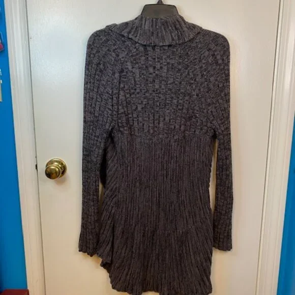 APT 9 long gray sweater - Picture 6 of 6